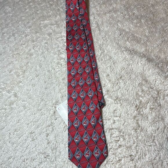 NWT Cleveland Indians necktie old logo - Picture 1 of 8